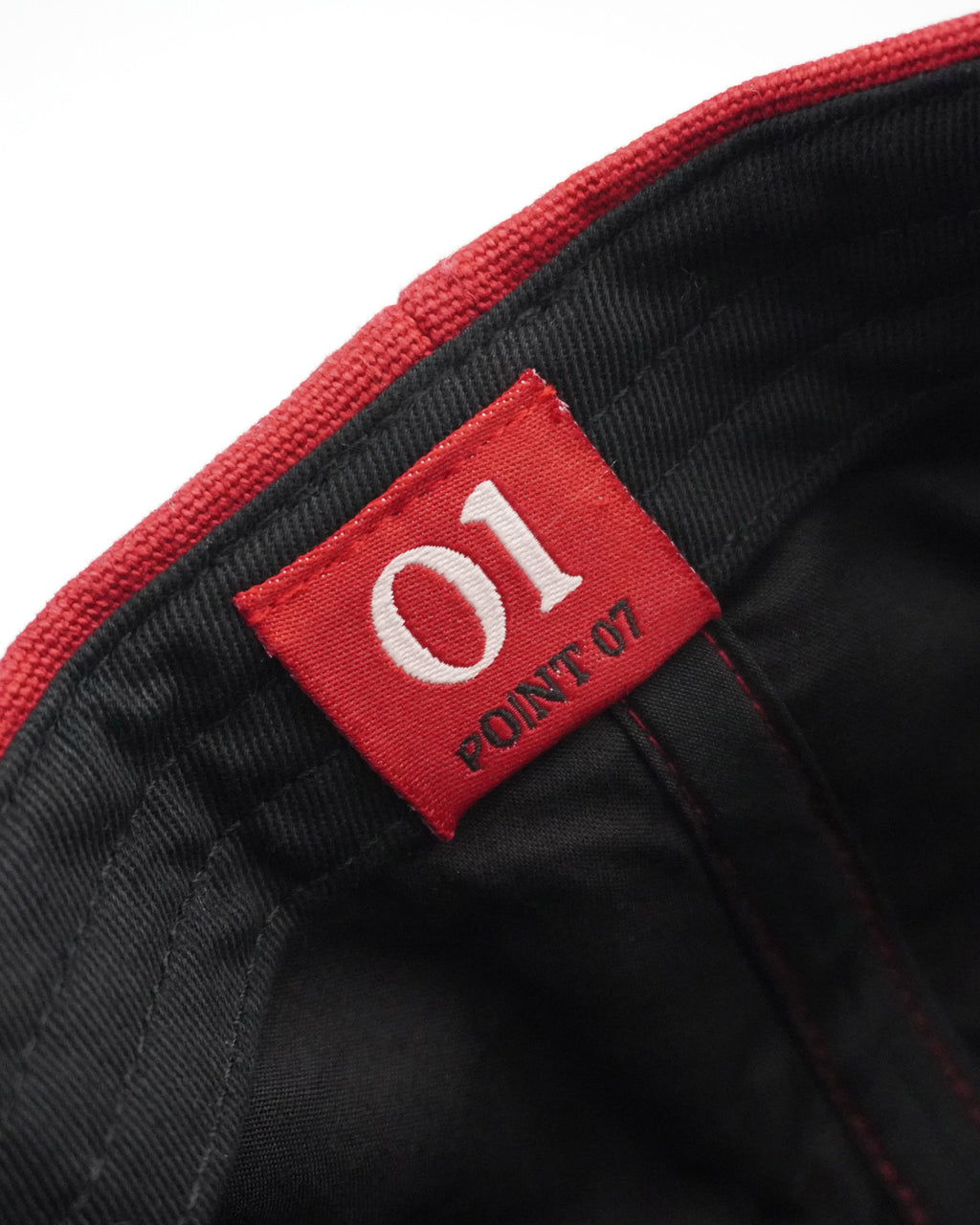 POINT07 CAP 01 P01-DU RED